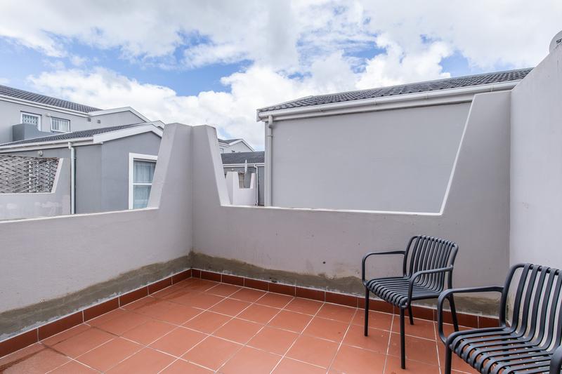 1 Bedroom Property for Sale in Claremont Western Cape